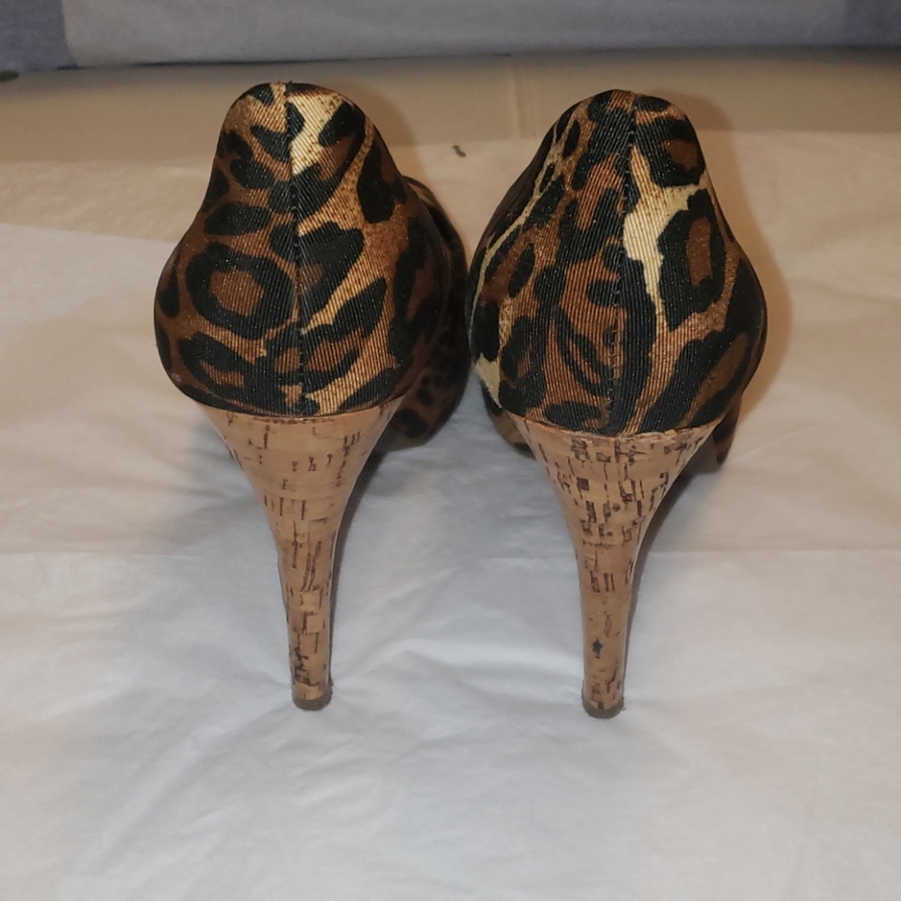 Shoes - Picture 3 of 5